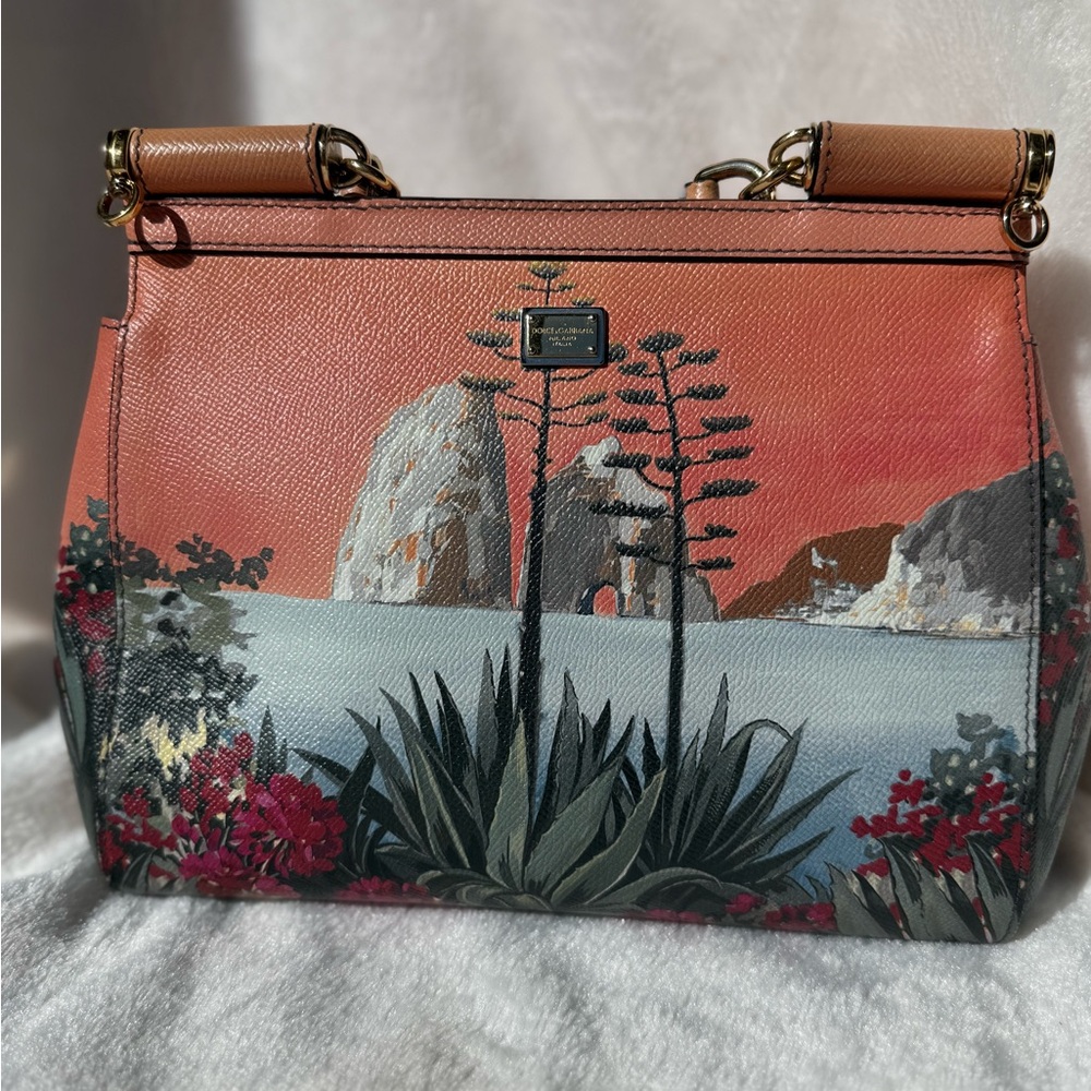 🌟HOST PICK🌟.       DOLCE E GABBANA SICILY CAPRI BAG IN LIKE NEW CONDITION - Picture 7 of 13